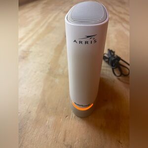 ARRIS S33 CABLE MODEM